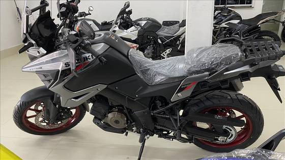 SUZUKI V-STROM 1050 ABS SUZUKI V-STROM 1050 ABS